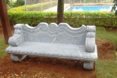 Banco-em-Grey-Stone